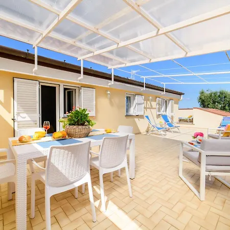 בית נופש Estate4home - Relais Chiara Free Parking