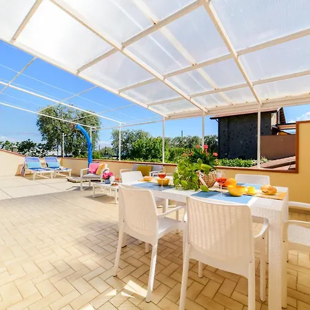 בית נופש Estate4home - Relais Chiara Free Parking סורנטו
