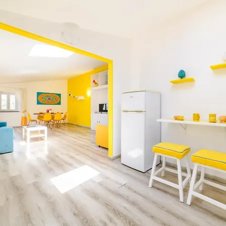 בית נופש Estate4home - Relais Chiara Free Parking סורנטו